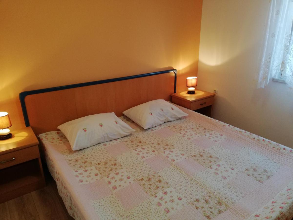 Apartman Ribaric Mali Lošinj Habitación foto